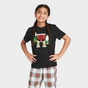 NWT. WONDERSHOP Holiday Gnome Shirt